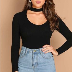 cropped & ribbed choker neck top